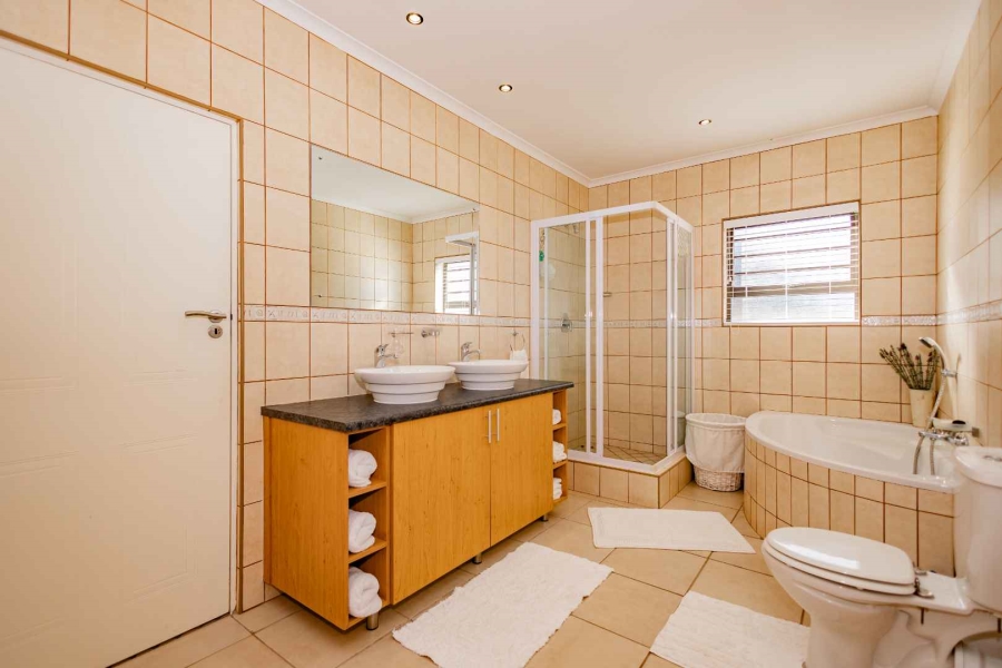 4 Bedroom Property for Sale in Langebaan Country Estate Western Cape